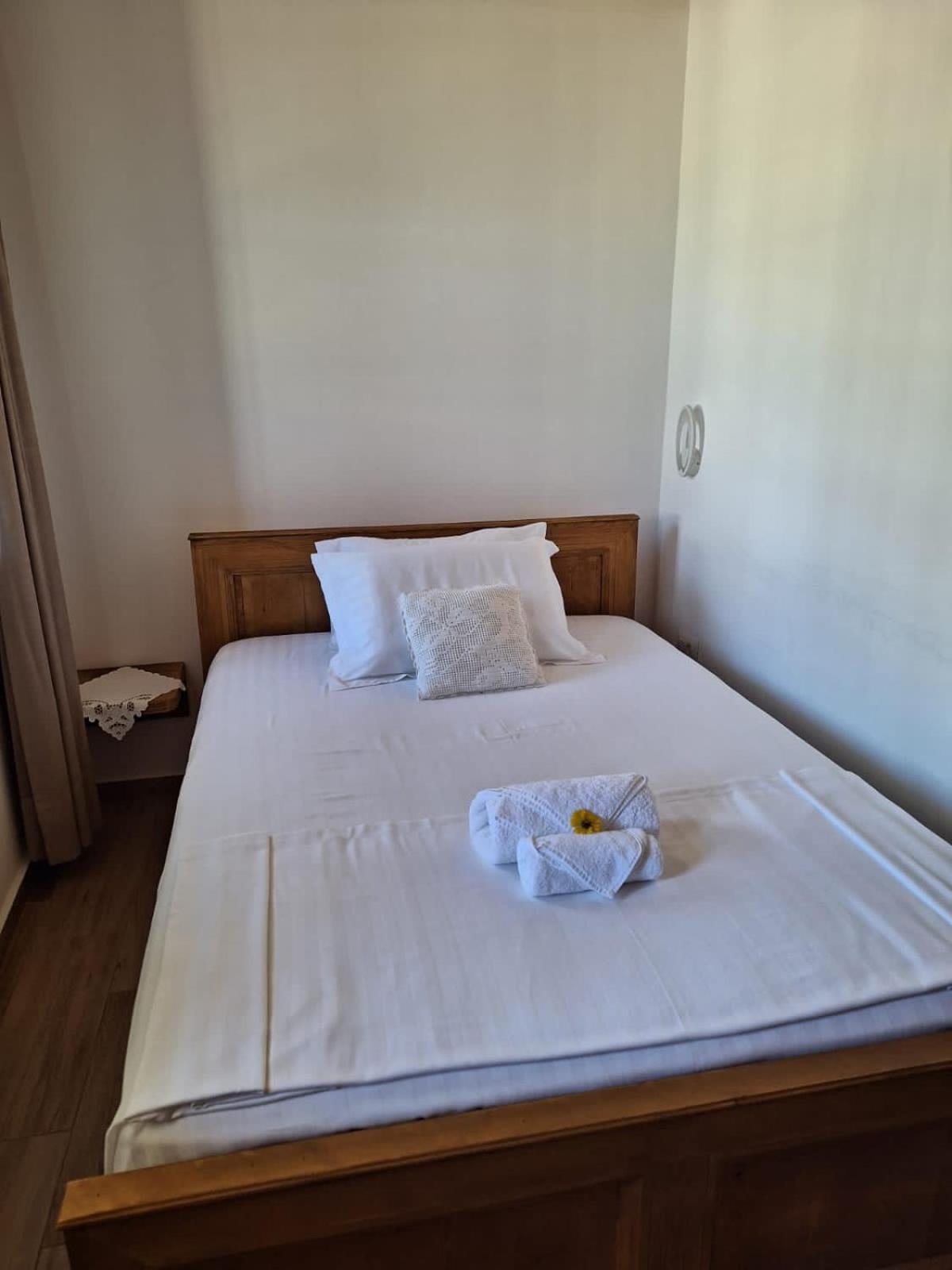 Guesthouse Riverside ベラト エクステリア 写真